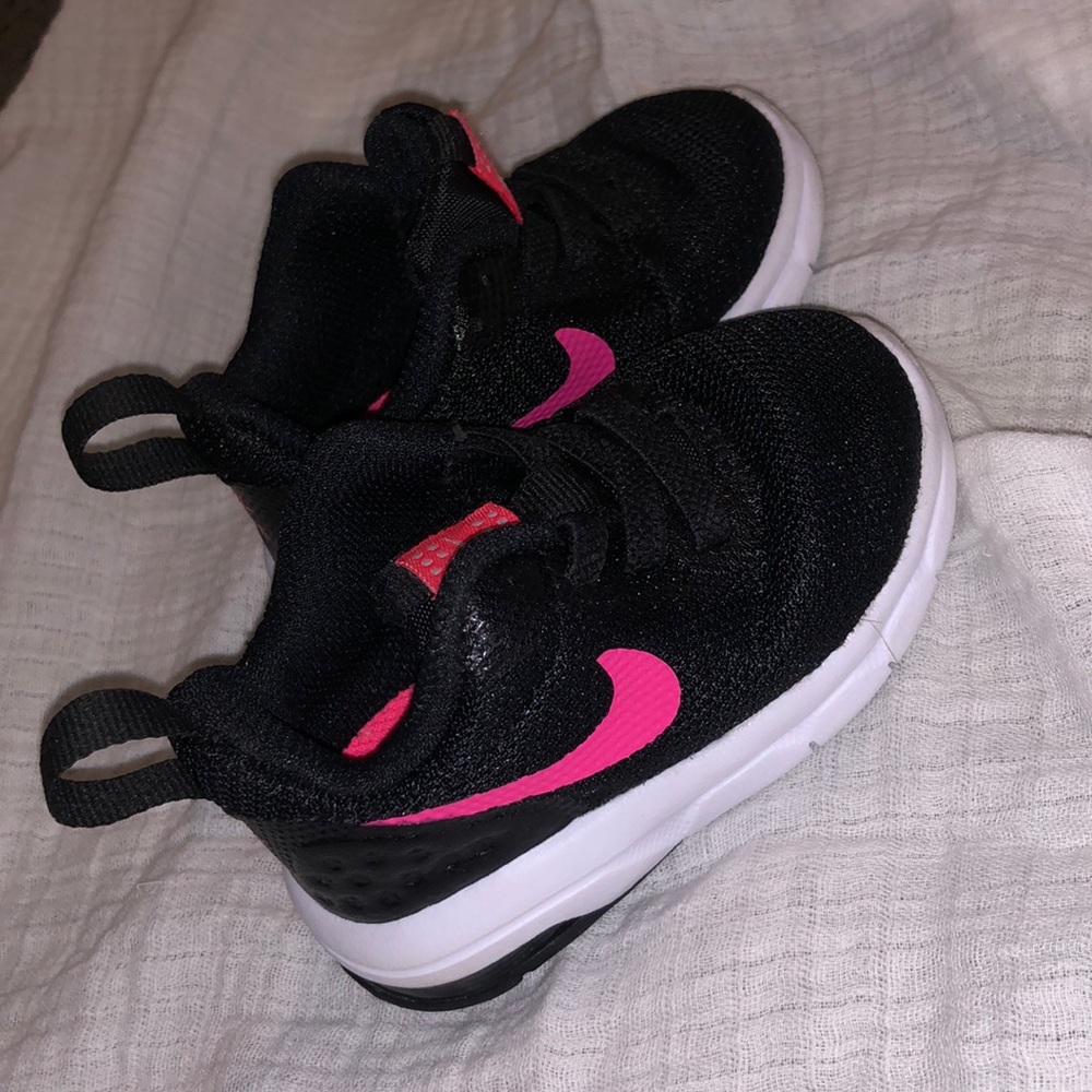 Baby girl 3C Nikes worn once!